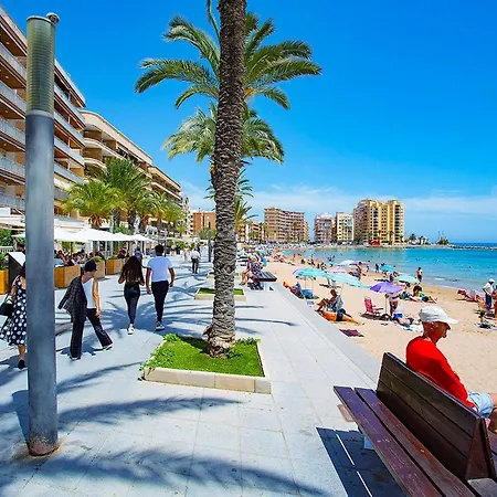 018 Lovely Space - Alicante Holiday Апартаменти